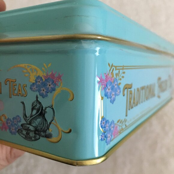 Traditional English Teas Vintage Victorian Tin 72 Bags 7.5 x 5 Tin - Picture 11 of 15